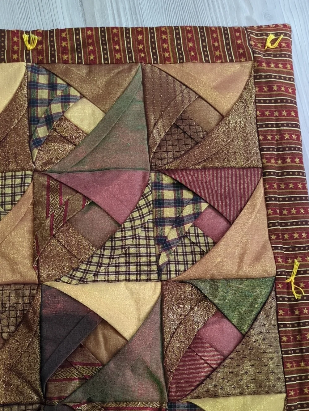 Handmade Cathedral Window Quilt Wall Hanging Pillow Cover 21x21 Primitive Countr